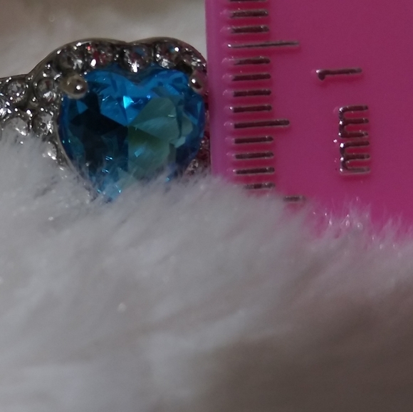 Blue Heart ring - Picture 10 of 12